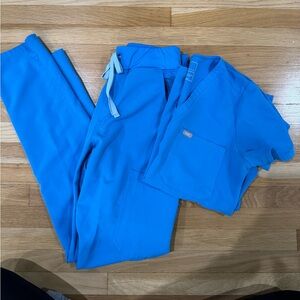Figs blue scrub set
